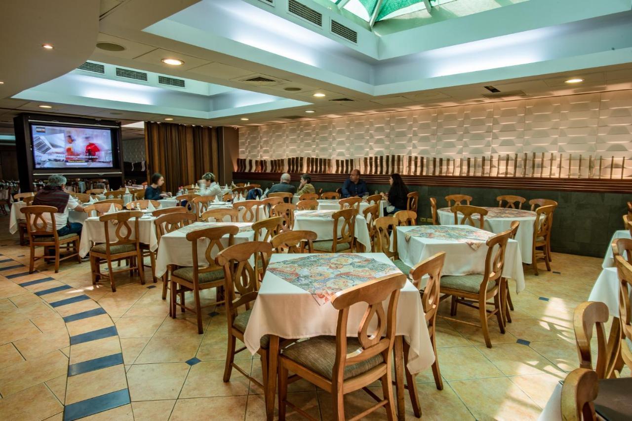 Hotel Libertador Santiago Buitenkant foto